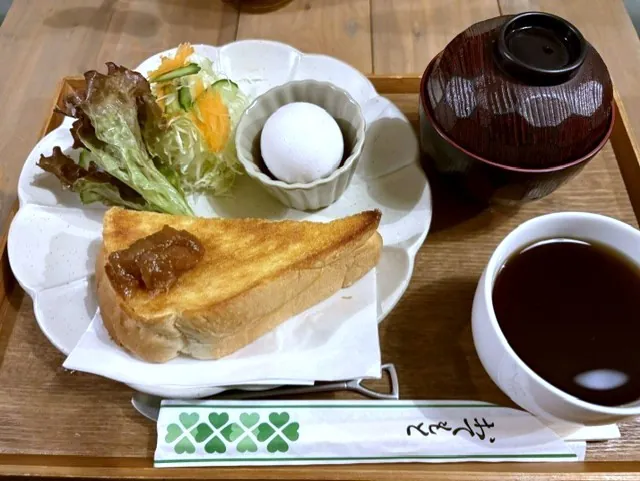 手作りジャムのトースト